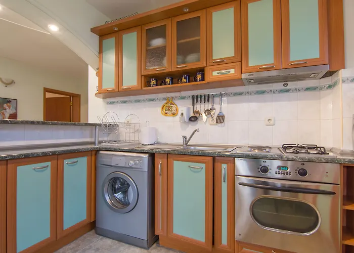 Boutique Ikonomov 3*