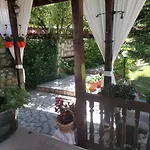 Boutique Ikonomov Casa de hóspedes 3*