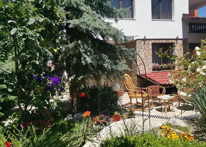 Boutique Ikonomov 3*